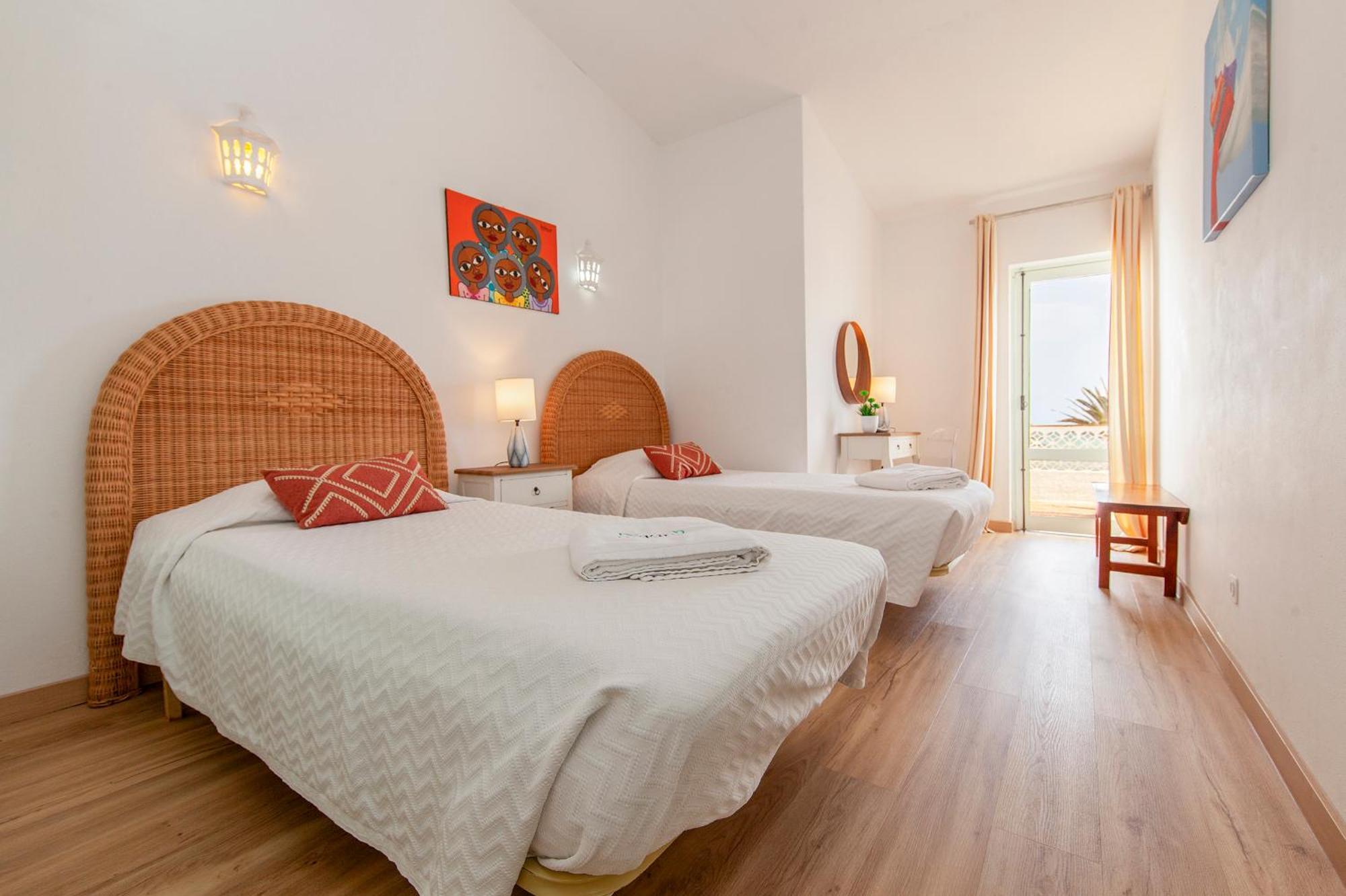 B86 - Beachline Apartment In Senhora da Luz מראה חיצוני תמונה